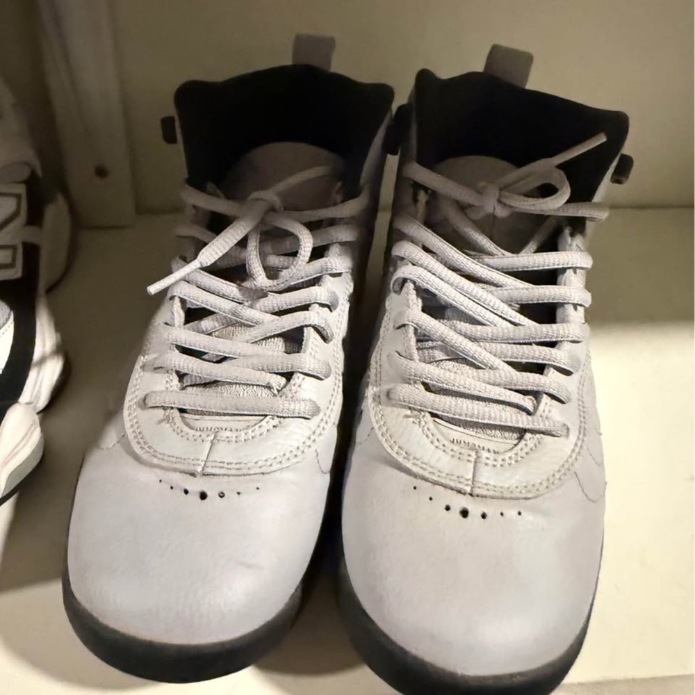 Jordan Athletic Shoes in Gray and Black